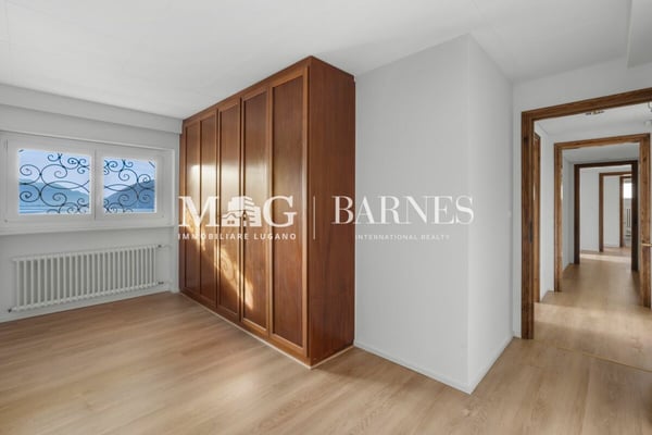 Lugano - Castagnola: Villa con vista sul lago e piscina 8