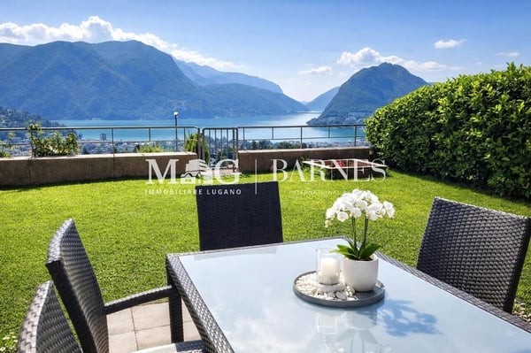 Lugano: Villa vista lago con giardino privato 8