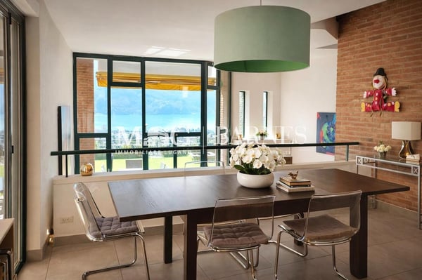 Lugano: Villa vista lago con giardino privato 9