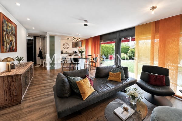 Mendrisio, Stabio: Grande casa unifamiliare con giardino e piscina 3
