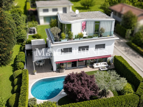Mendrisio, Stabio: Grande casa unifamiliare con giardino e piscina 2