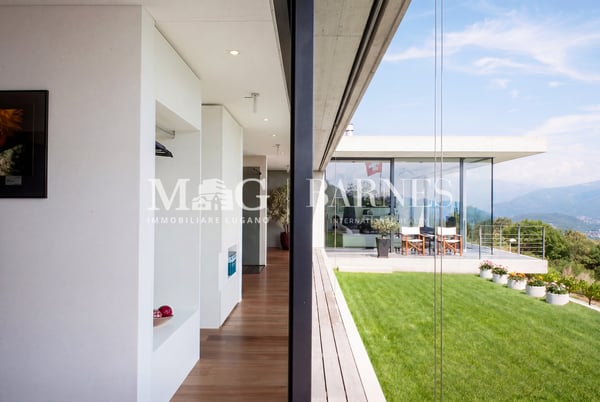 Lugano, Cademario: Villa moderna con giardino e piscina 7