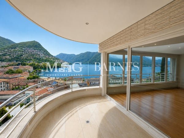 Lugano Centro: Centralissimo appartamento con vista lago splendida, 7.5 locali 5