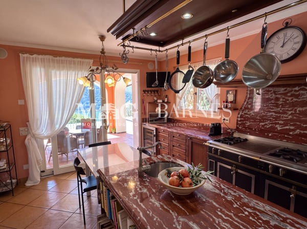 VILLA SIGNORILE con super Vista Lago Lugano 11
