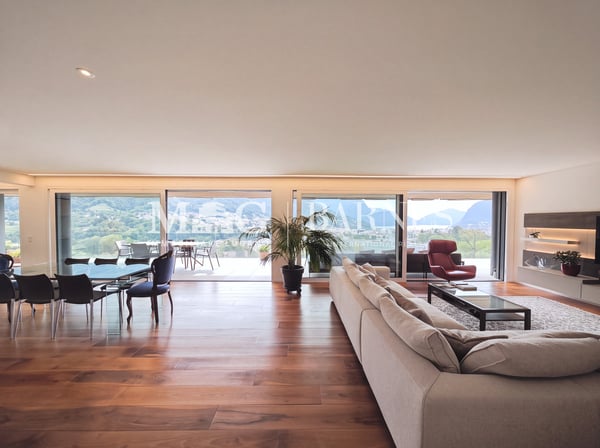 Lugano, Canobbio: Attico 4.5 loc. moderno vista lago e grande terrazza
