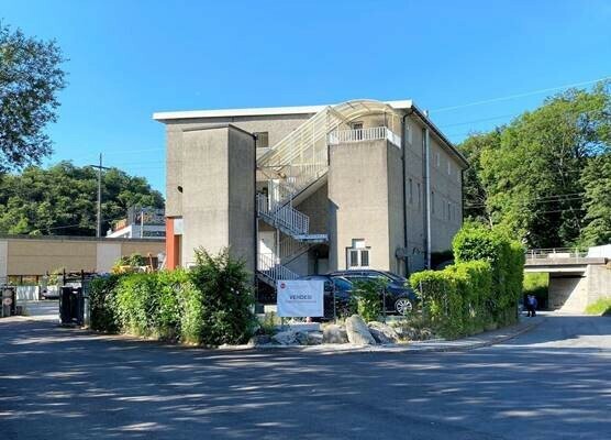 STABILE COMMERCIALE - INDUSTRIALE 8