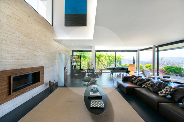 LUSSUOSA VILLA CON STUPENDA VISTA LAGO E INFINITY POOL 10