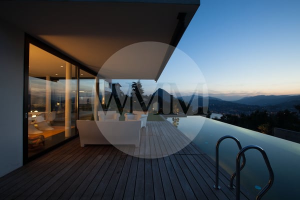 LUSSUOSA VILLA CON STUPENDA VISTA LAGO E INFINITY POOL 6