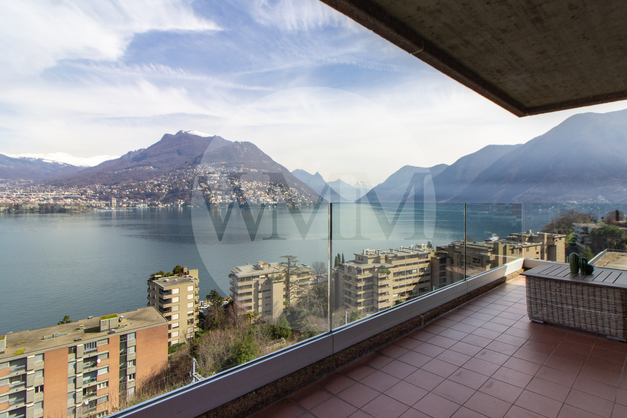 Bild ATTICO CON TERRAZZA E MERAVIGLIOSA VISTA LAGO