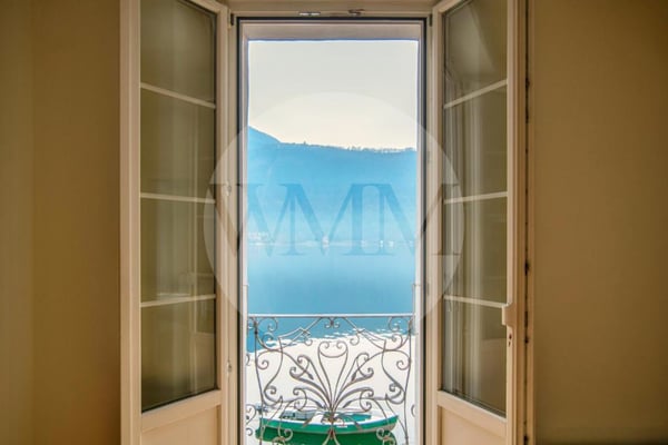 PALAZZINA STORICA FRONTE LAGO A MORCOTE 8