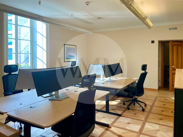 PRESTIGIOSI UFFICI CON VISTA LAGO IN EDIFICIO STORICO 5