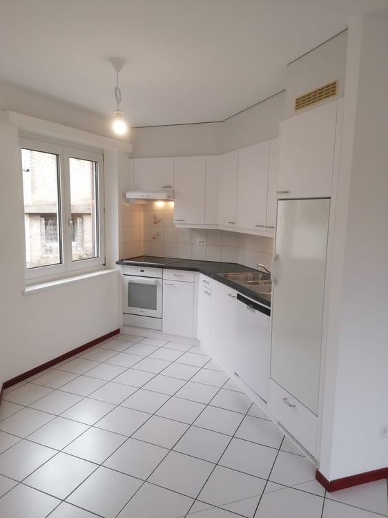 AFFITTASI 1.5 LOCALI A MENDRISIO 1