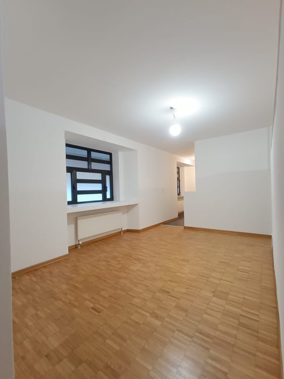 AFFITTASI 1.5 LOCALI A MENDRISIO 3