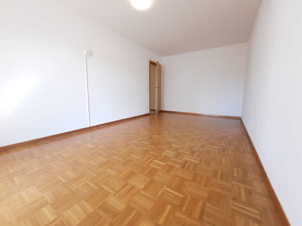 AFFITTASI 4.5 LOCALI A CASLANO 8