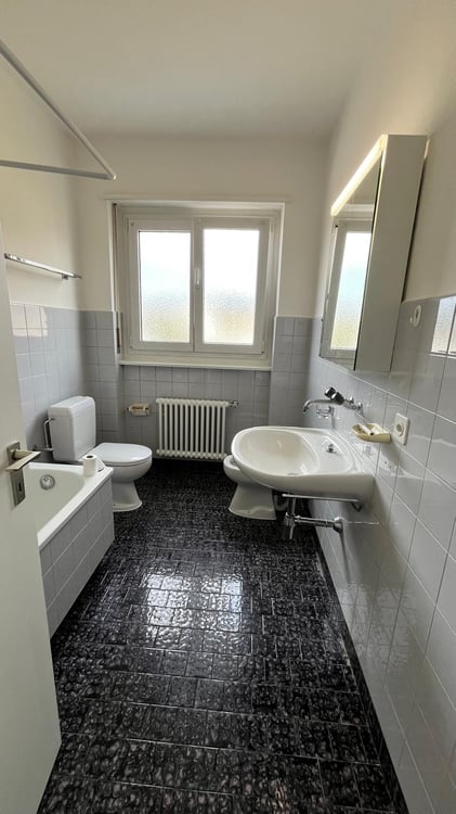 AFFITTASI 4.5 locali con balcone a BALERNA 10