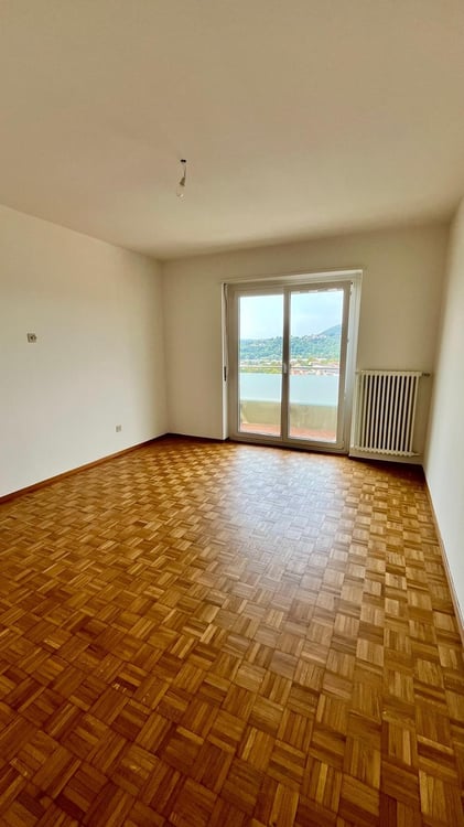 AFFITTASI 4.5 locali con balcone a BALERNA 8