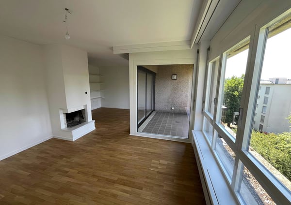 Luminoso e moderno appartamento di 2.5 locali con balcone a Lugano-Pregassona 3