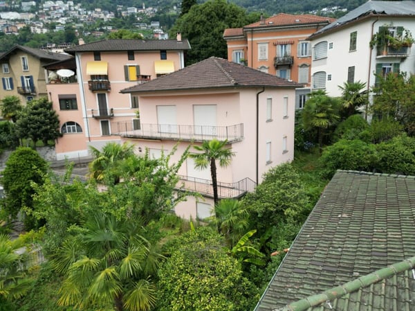 Affascinante villa storica con vista imperdibile sul Lago Maggiore 12