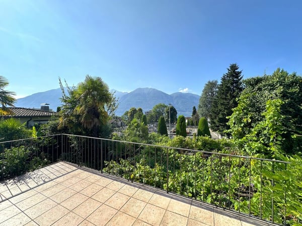 Affascinante villa storica con vista imperdibile sul Lago Maggiore 6