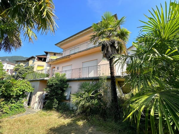 Affascinante villa storica con vista imperdibile sul Lago Maggiore 8