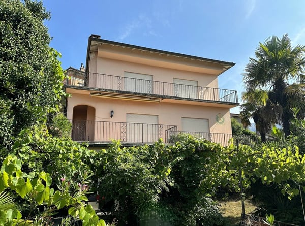 Terreno con vista lago in posizione da sogno 4