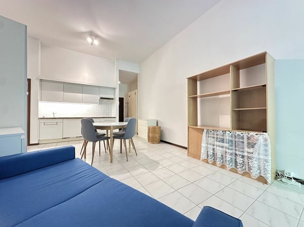 Monolocale in residenza con sauna e piscina vicino al centro 2