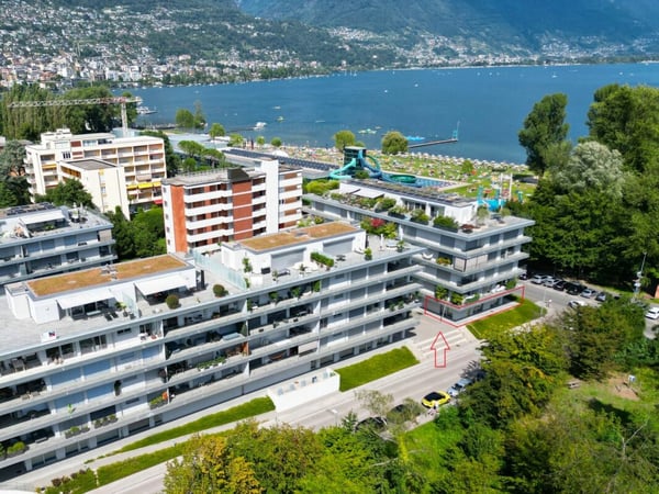 Moderno spazio commerciale in posizione da sogno 6