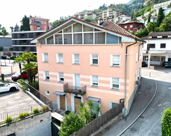 Muralto-straordinaria opportunità di investimento in proprietà commerciale e residenziale 1