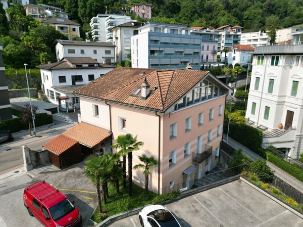 Muralto-straordinaria opportunità di investimento in proprietà commerciale e residenziale 6