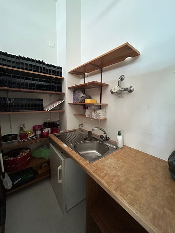 Locale commerciale in via Besso 23 a Lugano 7