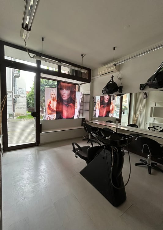 Locale commerciale in via Besso 23 a Lugano 4