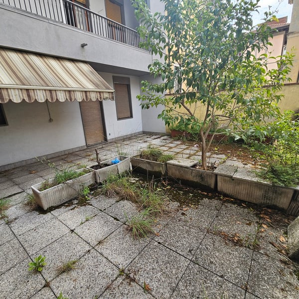 Appartamento spazioso di 4.5 locali in vendita a Varese – Via Felice Orrigoni 2 10