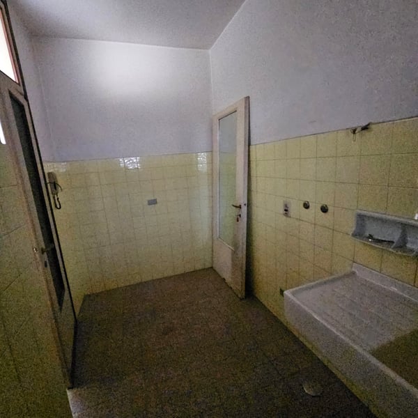 Appartamento 3.5 locali con balcone e parcheggio a Varese 8