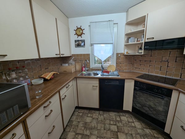 Grosszügige und preiswerte 3.5-Zimmerwohnung zu vermieten 6