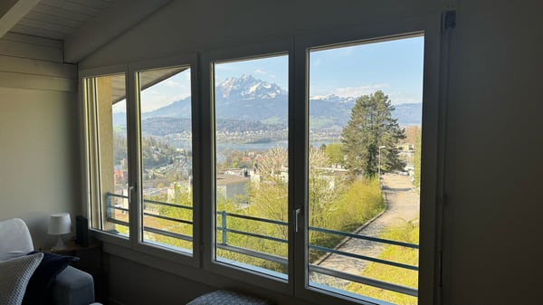 Traumhafte Dachwohnung mit riesengrosser Terrasse mit Blick auf das Luzerner Seebecken 2