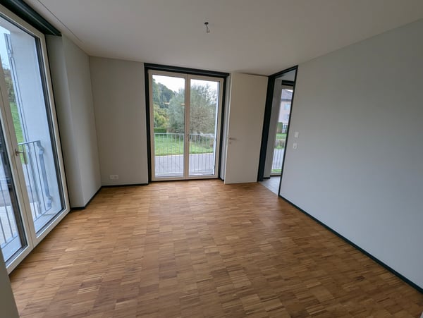 Moderne 4.5-Zimmer-Wohnung in Neubau mit Balkon 8
