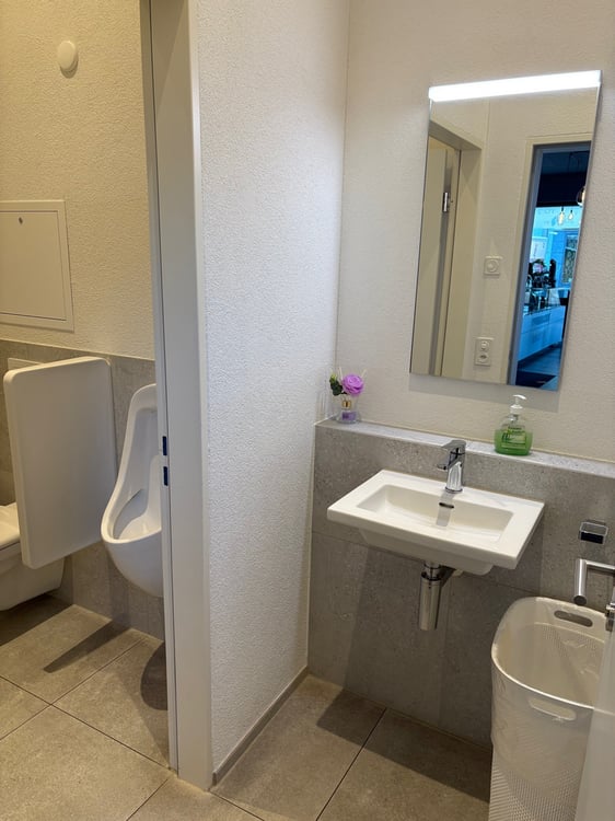 Attraktives Ladenlokal im Herzen von Einsiedeln zu vermieten 6