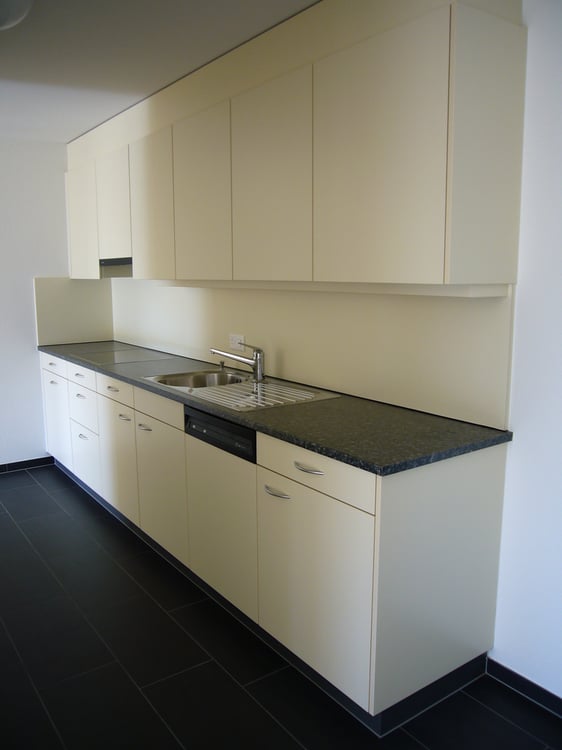 Komfortable Parterrewohnung mit grossem Sitzplatz und zwei Nasszellen 2