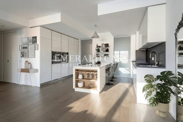 Elegante 4.5 Locali con Terrazze e Vista Lago 4