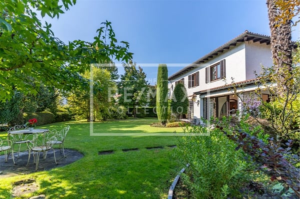 Esclusiva Villa ad Ascona vicino la golf e lago 2