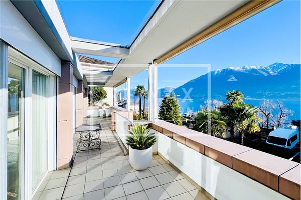 Appartamento di 5.5 locali con vista lago 1