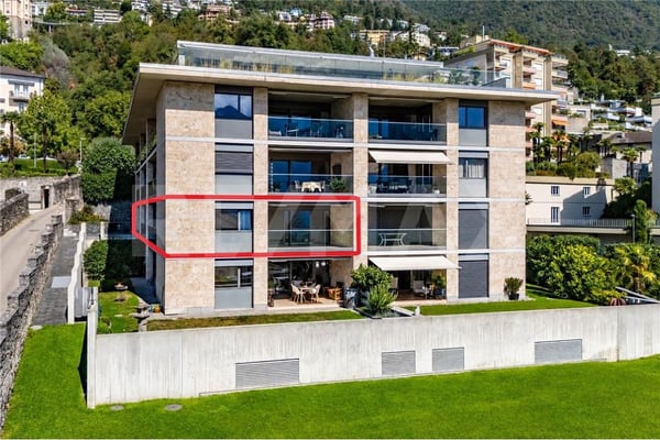 Esclusivo appartamento di 3.5 locali con vista lago 2