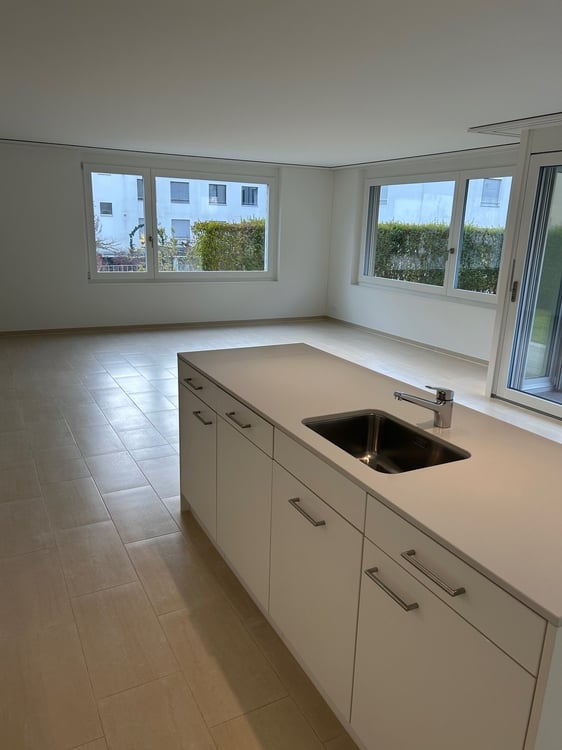 moderne 3.5-Zimmerwohnung mit Balkon an bester Lage 3