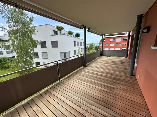 Moderne 4.5-Zimmerwohnung mit grosser Terrasse und Weitsicht in Oberwil bei Zug 5
