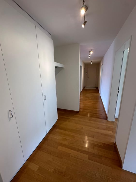 Moderne 4.5-Zimmerwohnung mit grosser Terrasse und Weitsicht in Oberwil bei Zug 14