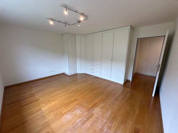 Moderne 4.5-Zimmerwohnung mit grosser Terrasse und Weitsicht in Oberwil bei Zug 10