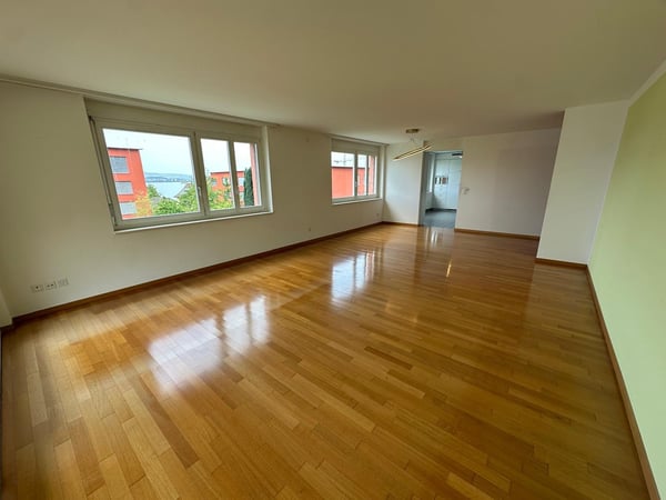 Moderne 4.5-Zimmerwohnung mit grosser Terrasse und Weitsicht in Oberwil bei Zug 7
