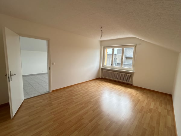 Gemütliche 2.5-Zimmer-Dachwohnung in Bettlach – ruhige Lage mit viel Sonne 14