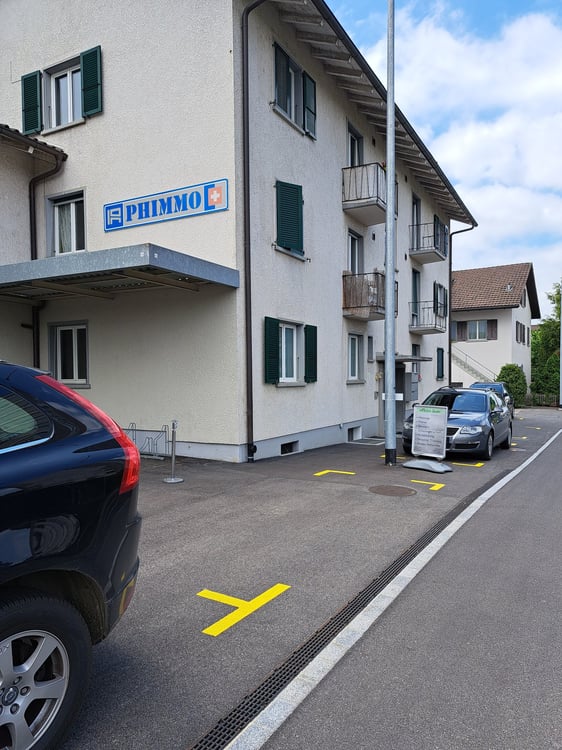 Helle 1.5-Zimmer-Wohnung mit Balkon und Dachterrasse in Langenthal 2