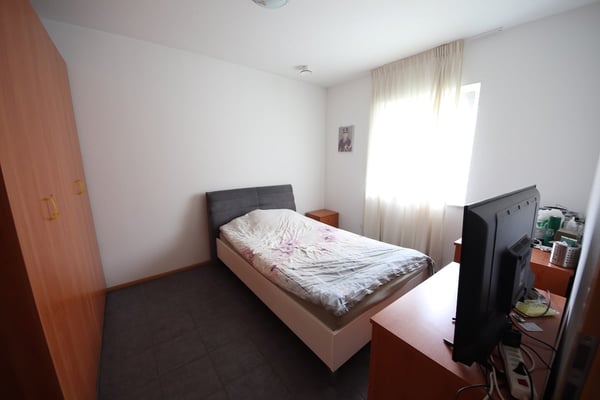 Casa unifamiliare moderna con vista panoramica a Lodrino 19